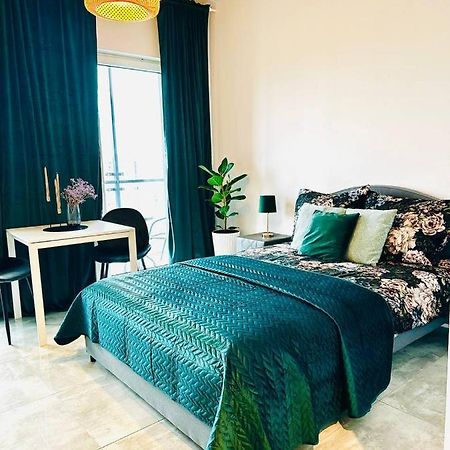 Appartamento Uroczy Apartament Blisko Centrum Warszawy Varsavia Esterno foto