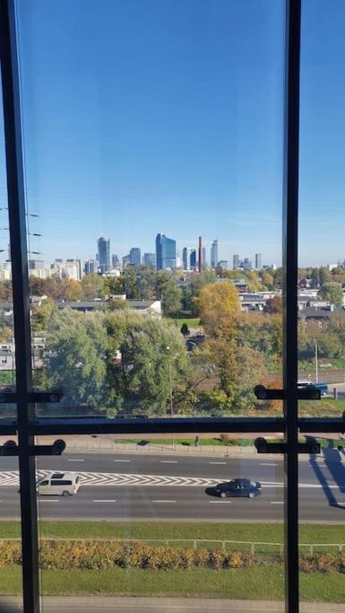 Appartamento Uroczy Apartament Blisko Centrum Warszawy Varsavia Esterno foto